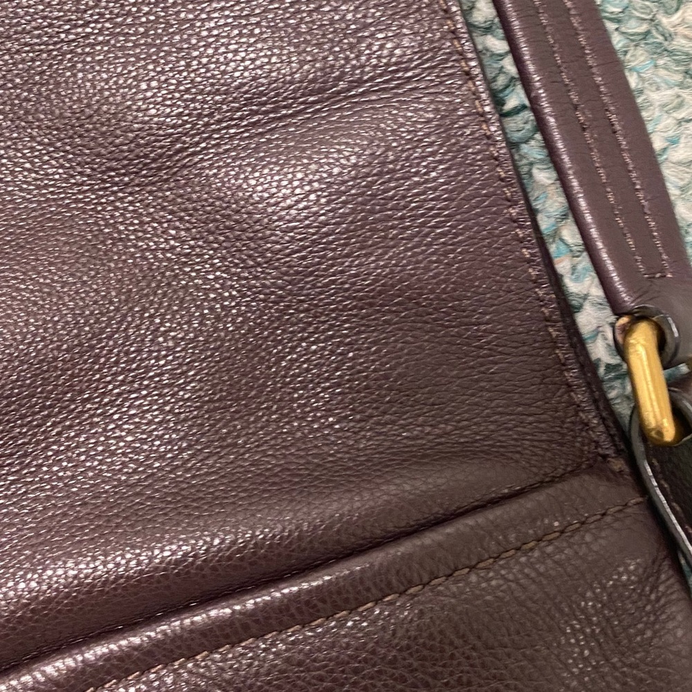 Marc By Marc Jacobs Navy Blue Shoulder Bag with Gold Hardware - Picture 5 of 5